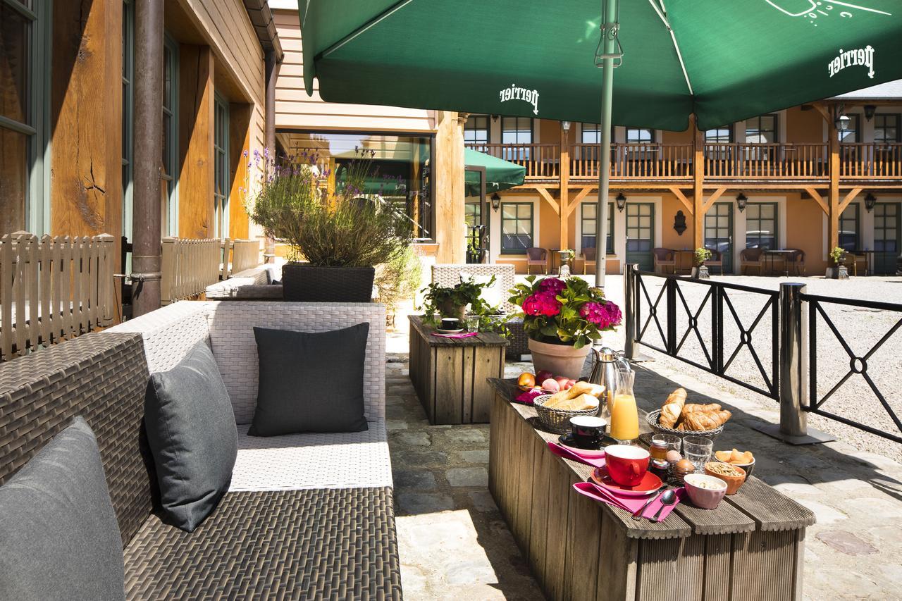Et Le Lion D'or Hotel Pont-Évêque